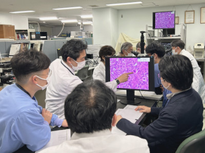 骨軟部腫瘍病理カンファレンスの様子