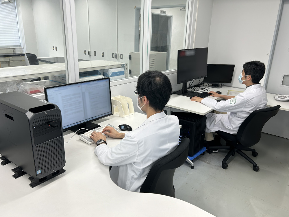 デジタル解析室